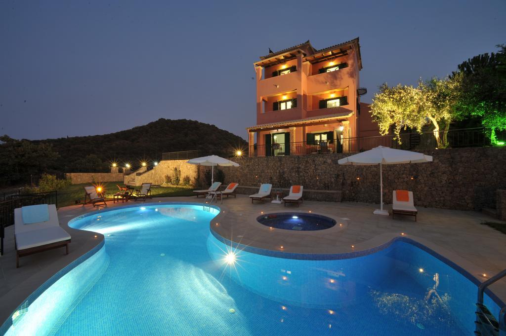 Villa Mare E Monti