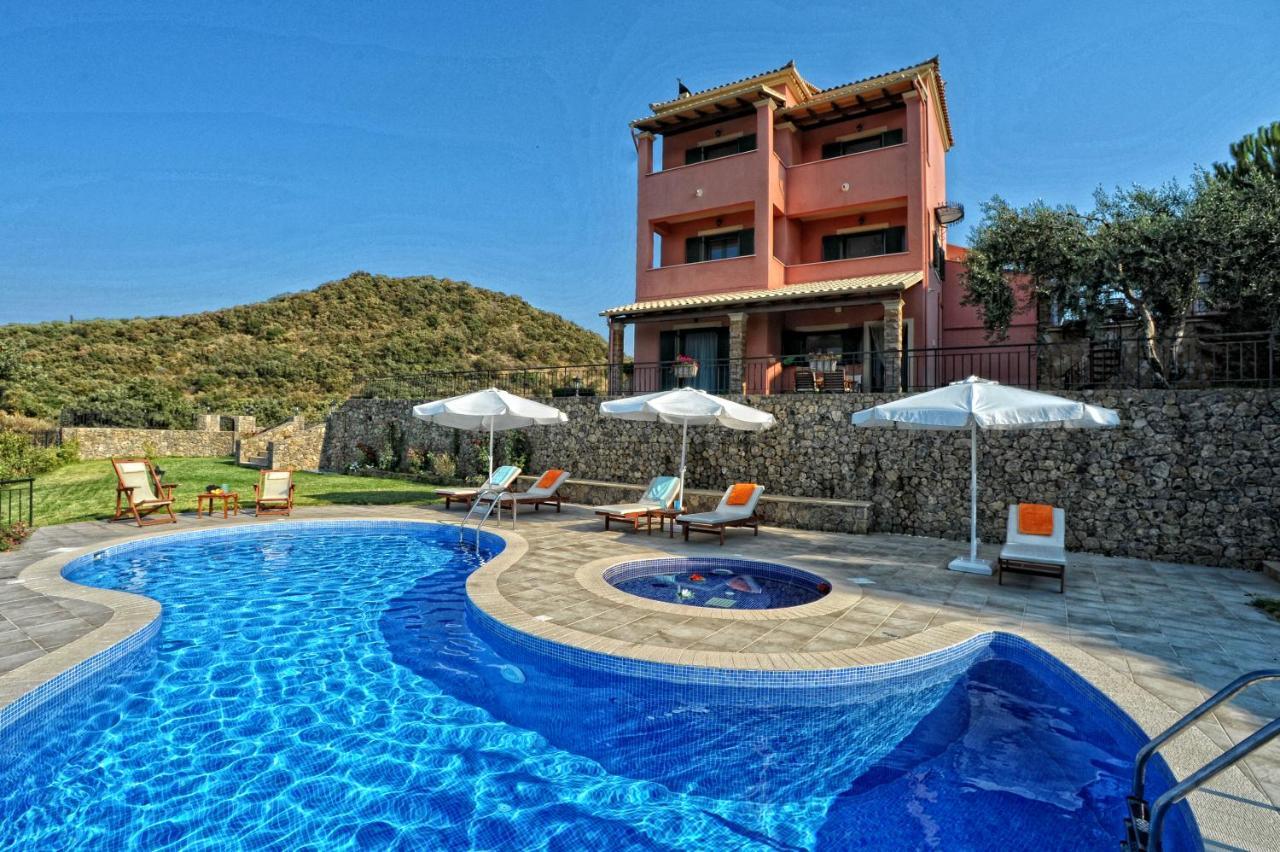Mare E Monti Almiros Beach