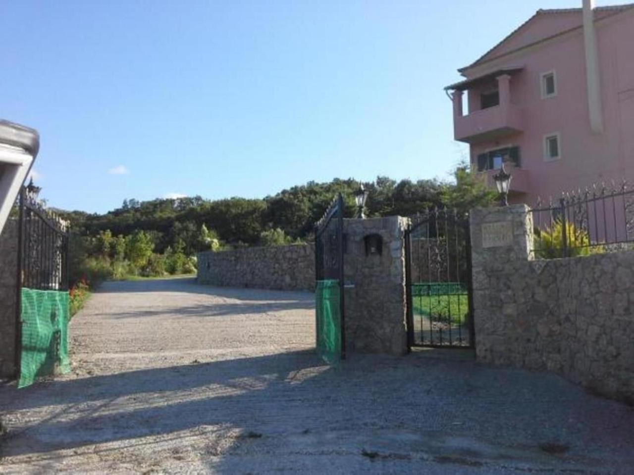 Mare E Monti * Plage d'Almiros