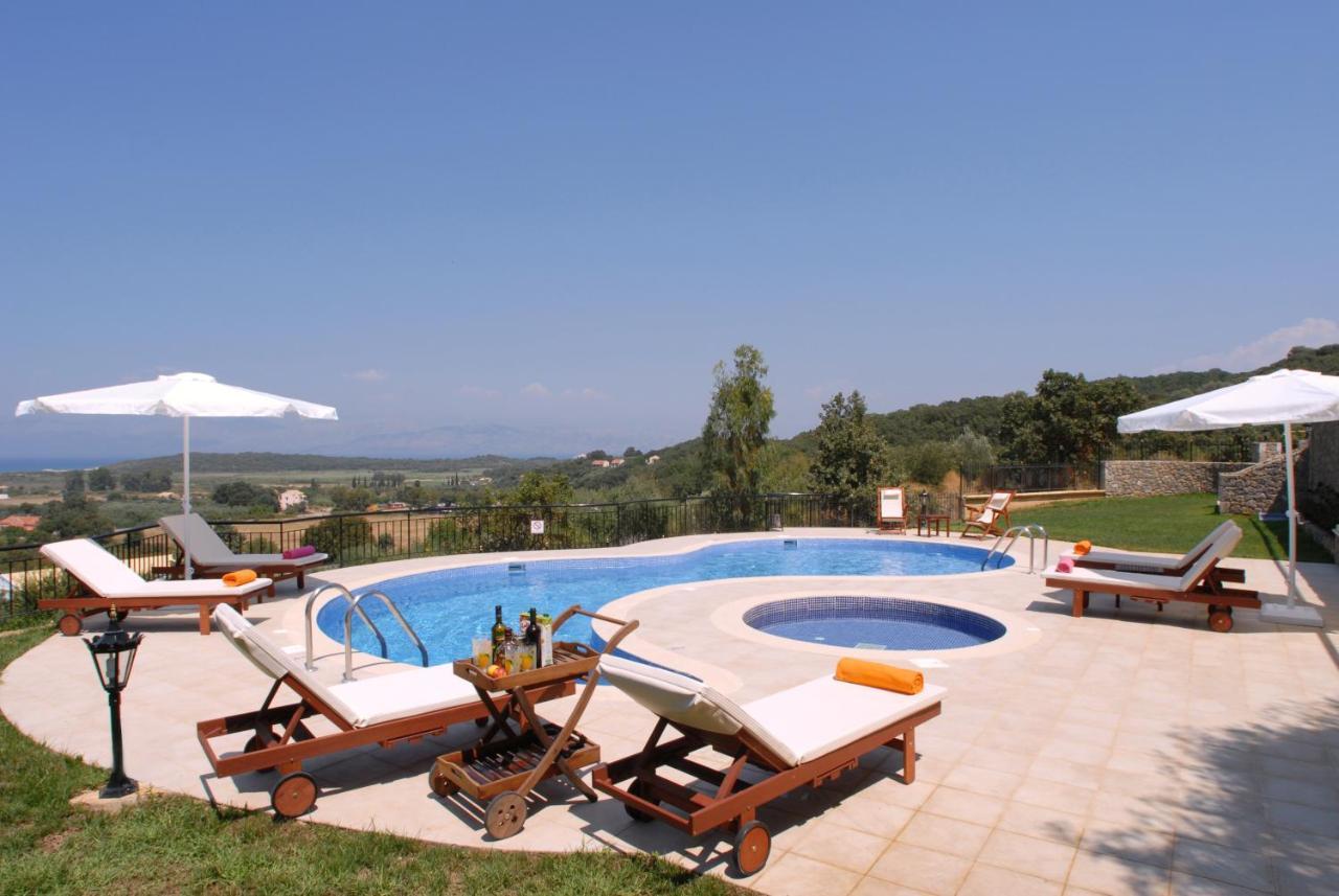 Villa Mare E Monti